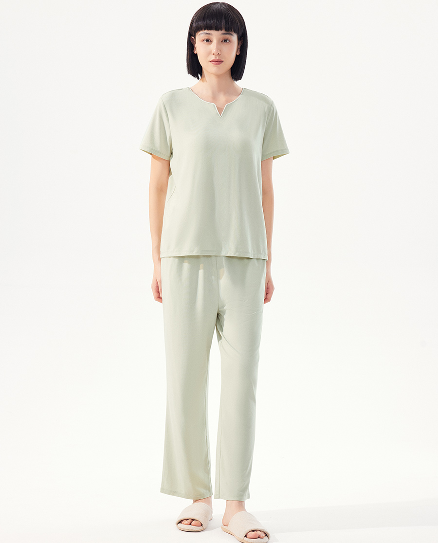 Women's pajamas & home clothes